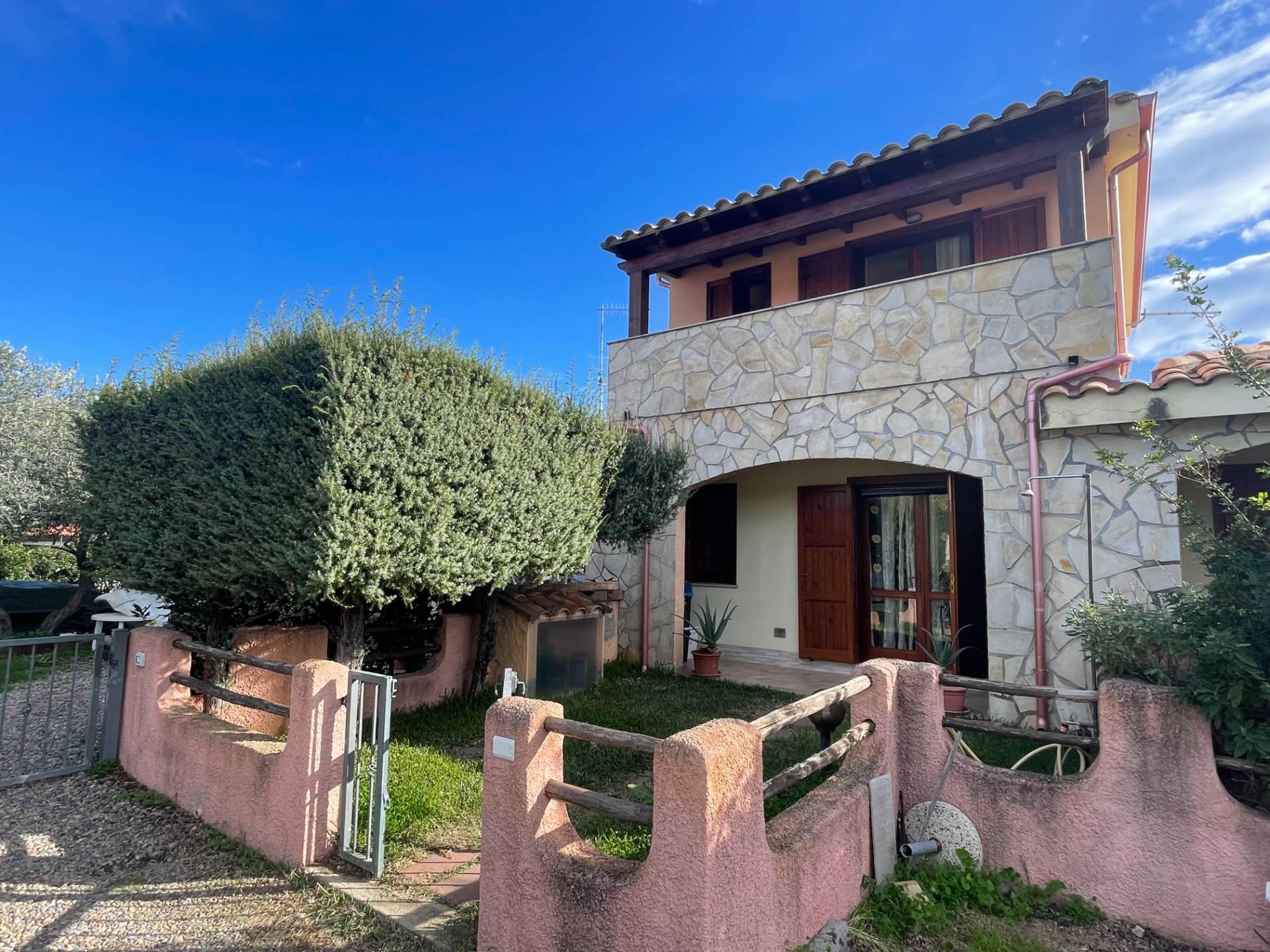 Villetta a schiera a Castiadas